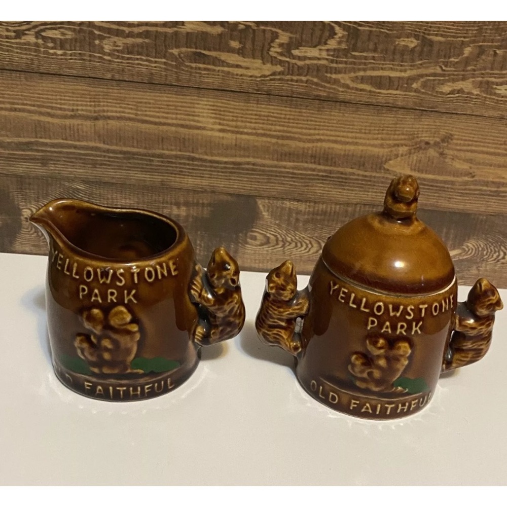 Small Yellowstone Park Creamer And Sugar Set
